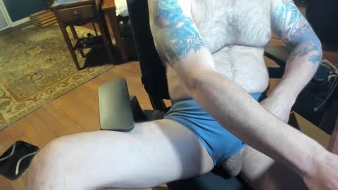 Snapshot of jsimon04 chatting on December 23, 2024, 3:01 pm jsimon04 online show from December 23, 2024, 3:01 pm