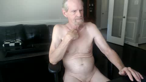 jtull52 online show from October 11, 2025, 7:34 pm