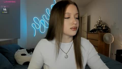 Julia and Julia online show from December 14, 2025, 1:05 pm