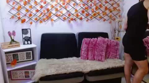 Juan online show from June 17, 2026, 2:14 am