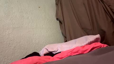 juan72701 online show from April 22, 2026, 11:56 am