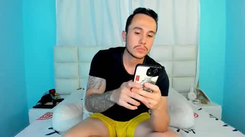 Juan online show from November 4, 2025, 10:42 pm