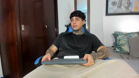 Snapshot of juan_alvarez18 chatting on November 13, 2025, 11:58 pm juan_alvarez18 online show from November 13, 2025, 11:58 pm