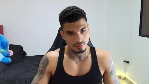 juan_gomez_1 online show from December 5, 2025, 12:30 am