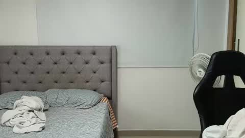 juan_gomez_1 online show from July 14, 2026, 12:00 pm