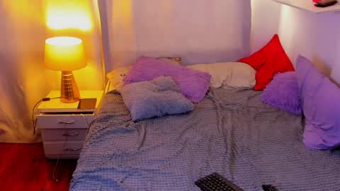 juan_one1 online show from April 2, 2026, 8:50 pm