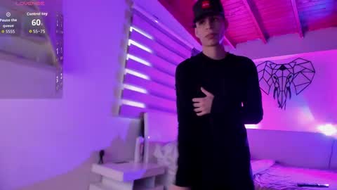 Snapshot of juan_posada1 chatting on February 25, 2026, 9:57 pm Juan Posada online show from February 25, 2026, 9:57 pm