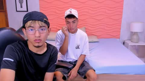 juan_saul1 online show from April 9, 2026, 9:31 pm