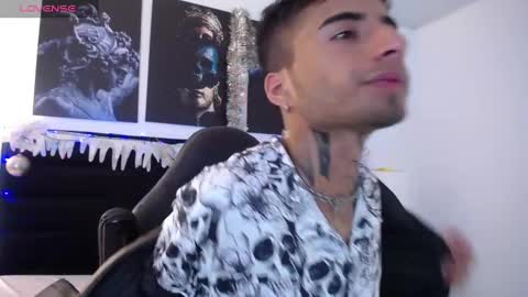 juancamilo66_ online show from December 24, 2024, 4:00 am