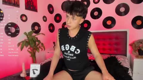 juandaaa__ online show from May 13, 2026, 2:31 am