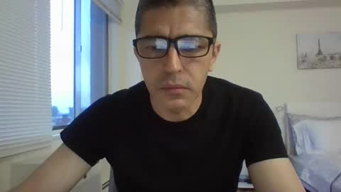 juanearth1 online show from March 23, 2026, 11:03 am