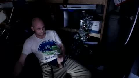 Snapshot of juanhunglow7741 chatting on April 11, 2026, 8:29 am juanhunglow7741 online show from April 11, 2026, 8:29 am