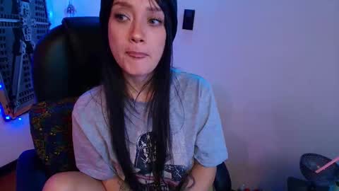 Juanita online show from February 11, 2025, 11:01 pm