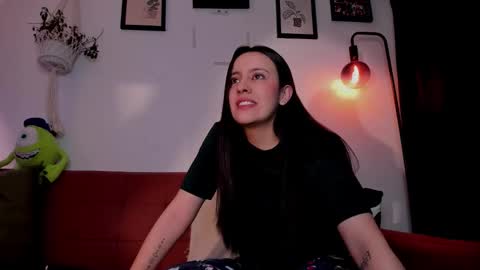juanitaaa_ online show from February 23, 2026, 5:27 am