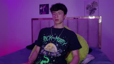 juanmres online show from May 15, 2026, 8:16 pm