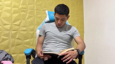 Snapshot of juanperez1999777 chatting on October 17, 2025, 6:32 pm juanperez1999777 online show from October 17, 2025, 6:32 pm