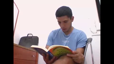 Snapshot of juanperez1999777 chatting on October 30, 2025, 10:32 pm juanperez1999777 online show from October 30, 2025, 10:32 pm