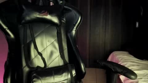 juanpt69 online show from December 19, 2024, 6:01 am