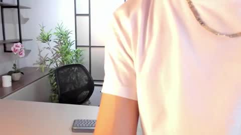 Snapshot of juanse_colling chatting on February 22, 2026, 7:45 pm Juanse Colling online show from February 22, 2026, 7:45 pm