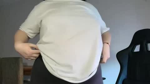 Snapshot of judithamelia chatting on September 25, 2025, 9:29 pm Judithamelia online show from September 25, 2025, 9:29 pm