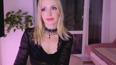 Goddess Julia online show from September 12, 2025, 6:41 pm