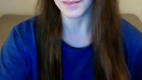 JuiceTalia online show from March 4, 2025, 2:42 pm