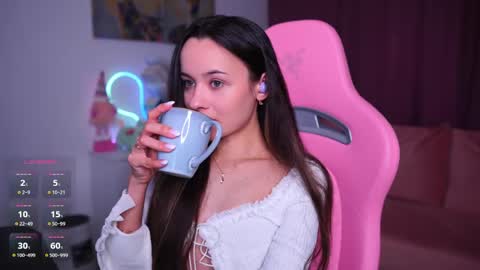 Angelina online show from April 1, 2026, 2:36 pm