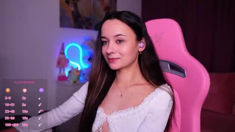 Angelina online show from April 17, 2026, 3:48 pm