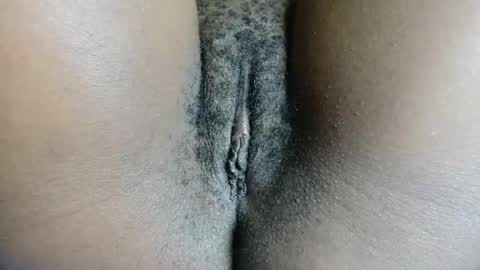 pretty online show from September 22, 2025, 3:41 am