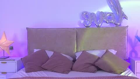 Jules Nightt online show from July 18, 2026, 9:40 pm