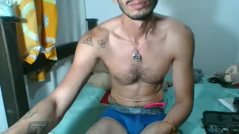 Julfigo online show from January 3, 2025, 11:01 pm