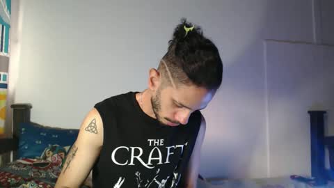 Julfigo online show from October 15, 2025, 11:10 am