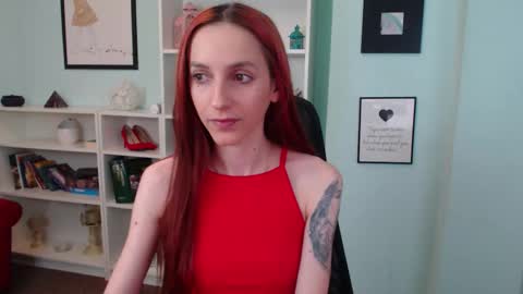 JuliaJae online show from October 22, 2025, 6:35 am