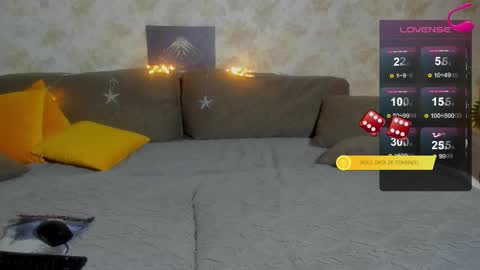 julia_giulia online show from January 14, 2026, 7:52 pm