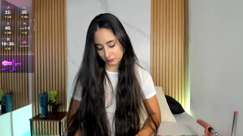 Snapshot of julia_martinezz_ chatting on February 25, 2026, 11:42 am J U L IA M A R T I N E Z online show from February 25, 2026, 11:42 am