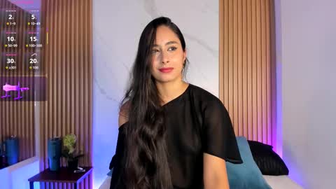 Snapshot of julia_martinezz_ chatting on March 2, 2026, 11:39 am J U L IA M A R T I N E Z online show from March 2, 2026, 11:39 am