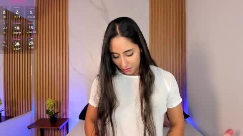 Snapshot of julia_martinezz_ chatting on April 13, 2026, 11:37 am J U L IA M A R T I N E Z online show from April 13, 2026, 11:37 am