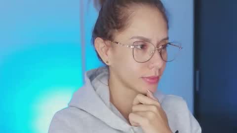 Snapshot of julia_roberts420 chatting on September 28, 2025, 1:38 pm Julia Schedule 10 pm to 4 am GTM-5 online show from September 28, 2025, 1:38 pm