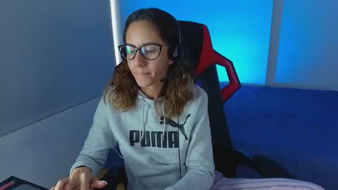 Snapshot of julia_roberts420 chatting on December 5, 2025, 6:59 pm Julia Schedule 10 pm to 4 am GTM-5 online show from December 5, 2025, 6:59 pm