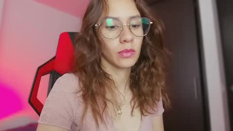 Snapshot of julia_roberts420 chatting on April 8, 2026, 4:40 pm Julia Schedule 10 pm to 4 am GTM-5 online show from April 8, 2026, 4:40 pm