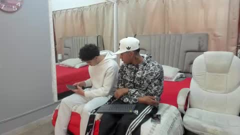 julian billy online show from January 28, 2025, 2:21 pm