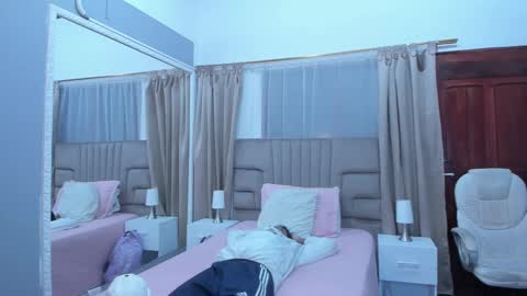 julian billy online show from February 11, 2025, 11:32 am