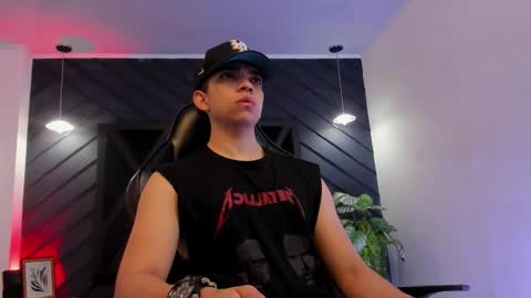 JULIAN  online show from January 16, 2026, 11:14 am