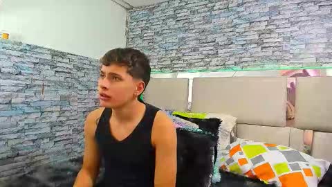 julian online show from September 22, 2025, 1:24 pm