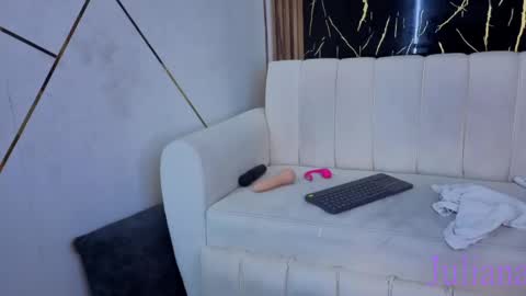 JULIANA AND CHRIS online show from April 14, 2026, 5:41 pm