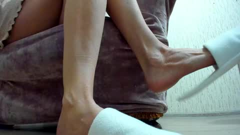 Snapshot of juliana_gonebad chatting on February 15, 2025, 9:49 am Julia online show from February 15, 2025, 9:49 am