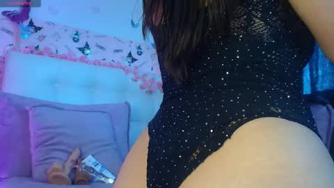 juliana_js_ online show from February 21, 2026, 5:58 pm