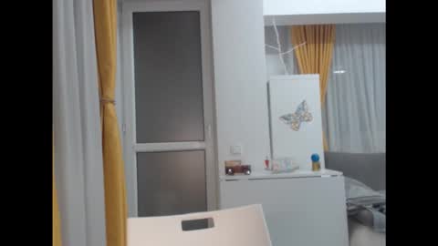 Snapshot of julianroyce chatting on November 12, 2025, 7:03 pm JulianRoyce online show from November 12, 2025, 7:03 pm