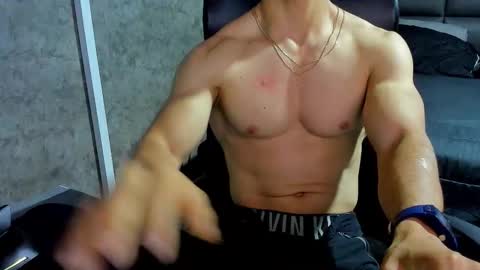 Julian online show from October 13, 2025, 9:09 am