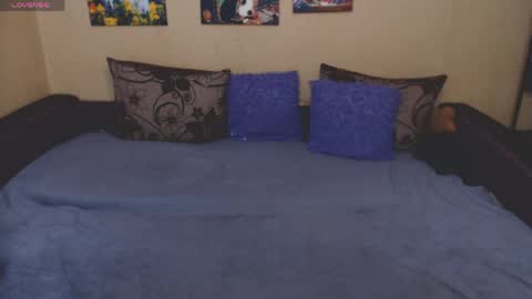 Snapshot of juliasane_ chatting on April 23, 2026, 3:03 pm Jul online show from April 23, 2026, 3:03 pm